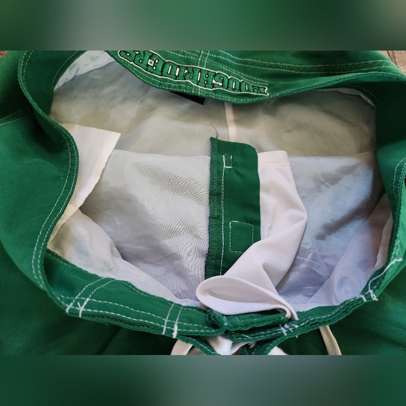 Saskatchewan Roughriders CFL Men's Green Shorts Size XL - Picture 9 of 13